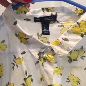 Lemon print button up